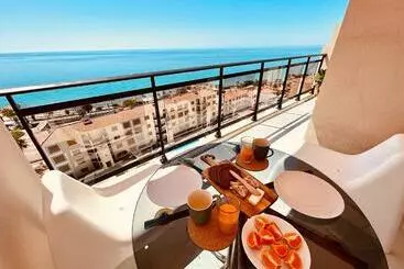 ツーリストアパートメント Sunrise Beach Apartment   Riarmar