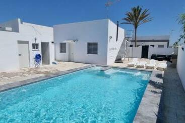 דירות לתיירים Casa Las Marismas