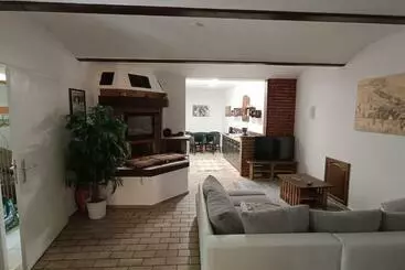 Turistihuoneistot Ferienwohnung Alt Freyburg