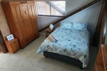 Жильё для туристов Penelope Selfcatering No Loadshedding