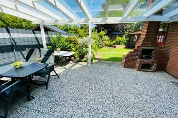 شقق خاصة سياحية Ferienhaus An Der Küste Im Luftkurort Hage