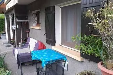 ツーリストアパートメント Gîte Dans Hameau