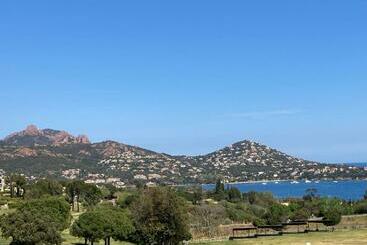 관광객 아파트 T2 Le Hameau Cap Esterel