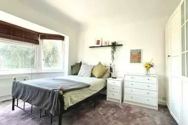 Turistihuoneistot No2326 Tree Hole