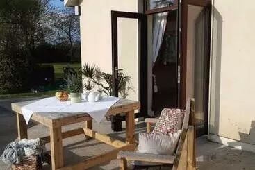 Apartaments turístics Yellow Heights Country House