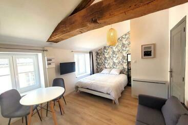 관광객 아파트 L Idylle Studio Cocooning Avec Jacuzzi