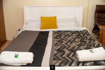 Apartaments turístics Mountain View Apartment At Ahadi Flats Netflix,parking And Internet