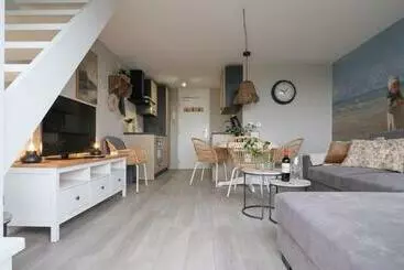 Turistihuoneistot Awesome Apartment In Bruinisse With 1 Bedrooms And Wifi