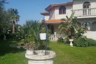 דירות לתיירים La Casa Delle Rose 3