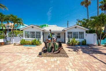 Жильё для туристов The Anchor