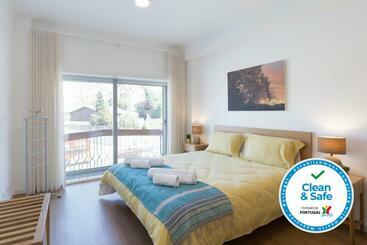 관광객 아파트 Lovely Flat With Charming Terrace By Host Wise