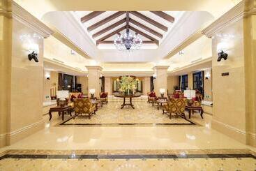 Howard Johnson By Wyndham Yaan Forest Resort