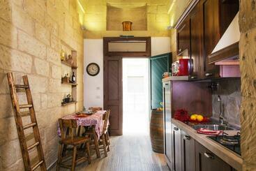 آپارتمان‌های توریست‌ها Leccehome