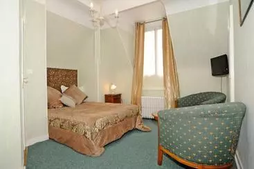 Hostellerie Du Grand Sully