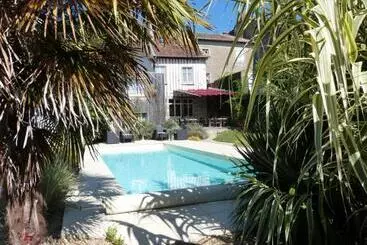 בית מלון כפרי Auberge Dupuytren