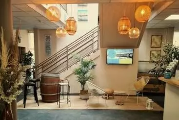 Hotel Auberge De Jeunesse Hi Bordeaux Blanquefort