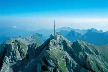 Hotelli Säntis   Das