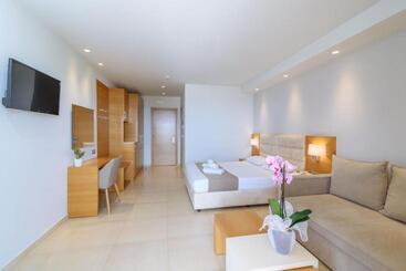 Отель Giannoulis