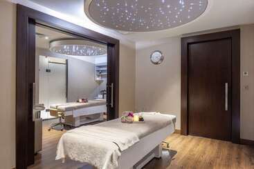 هتل Hilton Batumi