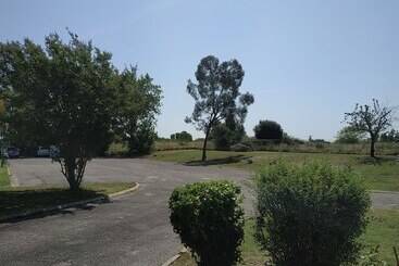 هتل Restaurant Du Lac  Agen