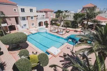 호텔 Zeus Village Resort   Adults Only