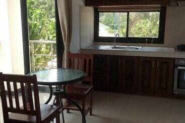 Hotel Chawenglakeviewcondo