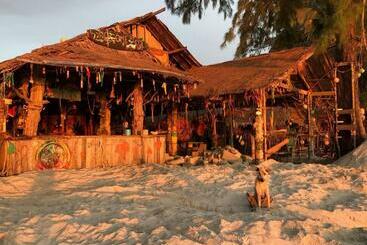 בית מלון כפרי Rasta Baby Bar&bungalows