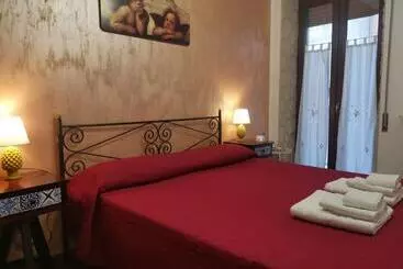 تختخواب و صبحانه Del Centro