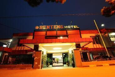 هتل Benteng