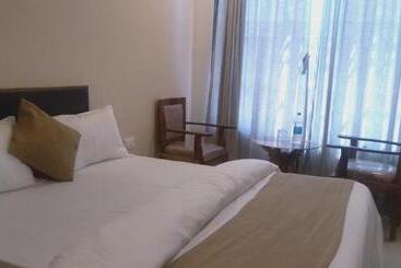 ホテル Success Residency