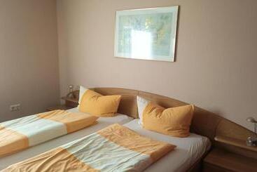 Vandrarhem Gasthaus Krone