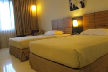 ホテル Kini Pontianak