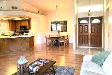 ペンション Private Festive Room With Desk In The Country