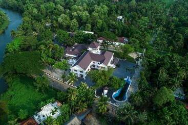 Hotel Heritage Plaza