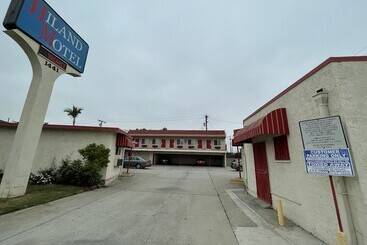 Hiland Motel