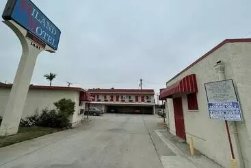 Hiland Motel