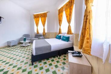 Hotel Ayenda Macondo