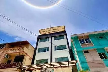 ホテル Maesjhu