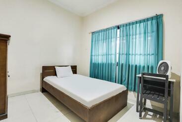 Hotel Spot On 91770 441 Pemuda Homestay