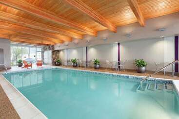 هتل Home2 Suites By Hilton Seattle Airport