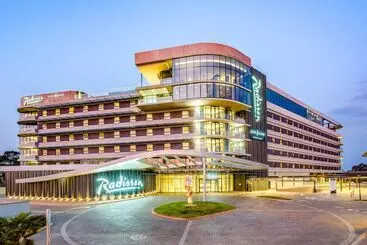 Radisson Hotel And Convention Centre Or Tambo Airport