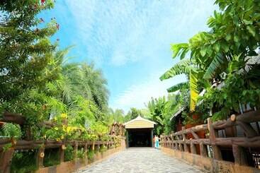 Selvamathi Farm Resorts