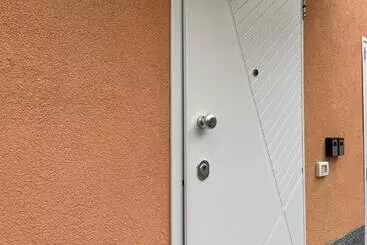 پانسیون Guest House All 83