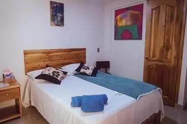Pension  Famy Hostal Nardo S