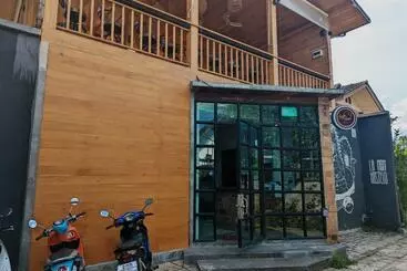 Supermoon Cozy Hostel