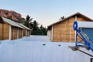 Hotel Greenstone Resort Hampi