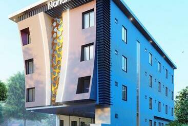 Hotel Nandha Grande