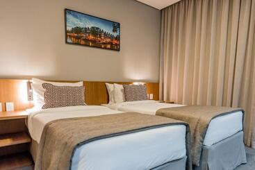 Otel Royal Tulip Holambra