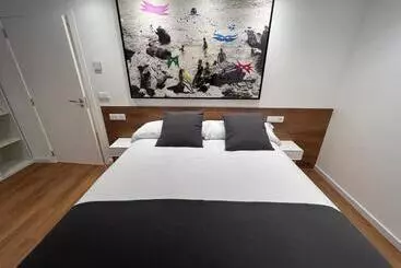 هتل آپارتمان Old Town Flats Casa Del Bisbe