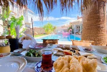 Evliyagil Hotel By Katre